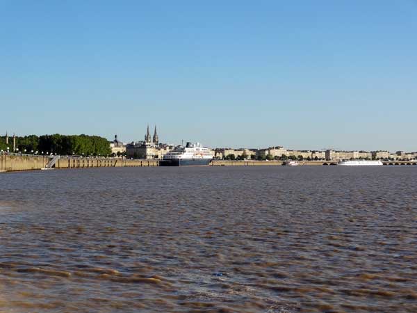 Vue sur les quais Bordeaux