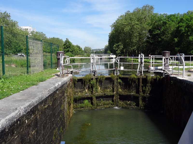 Ecluse Canal de Bourgogne
