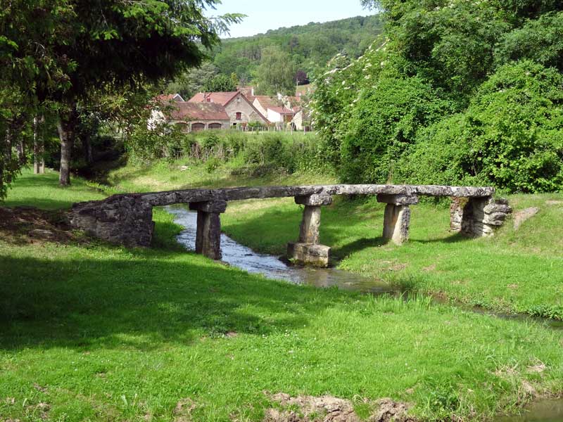 Pont à Marigny le Cahouet