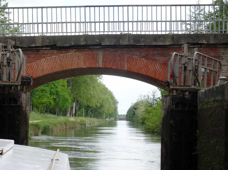 Ecluse du canal latéral à la Garonne