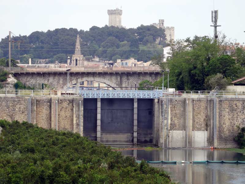 Batardeau écluse de Beaucaire