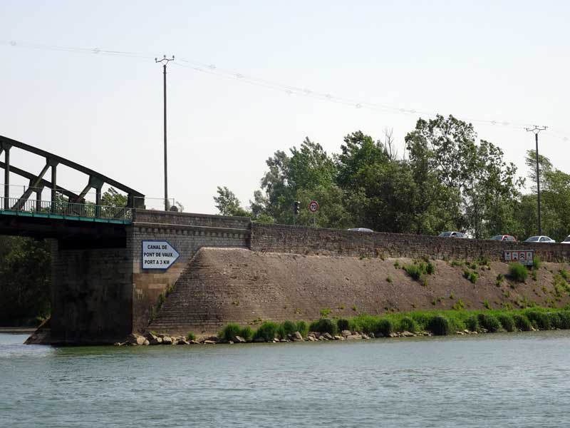 Entrée canal de Pont de Vaux
