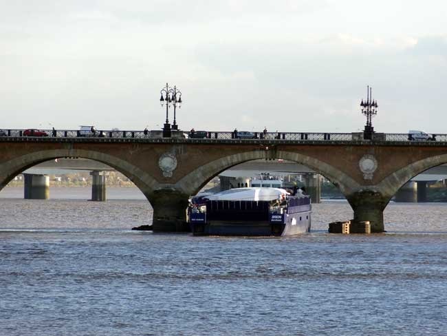 Airbus Pont de Pierre