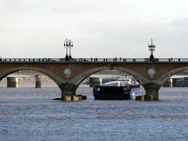 Airbus Pont de Pierre