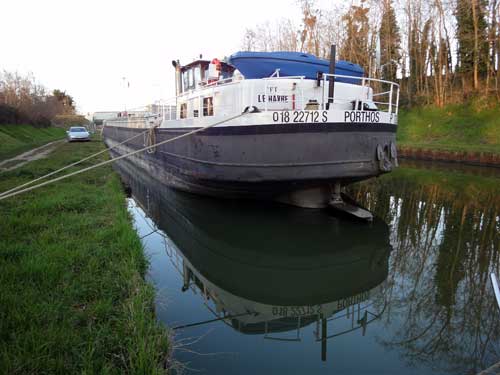 Quai d'Ouzouer