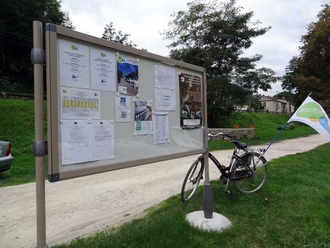 Tableau d'affichage port de Castets