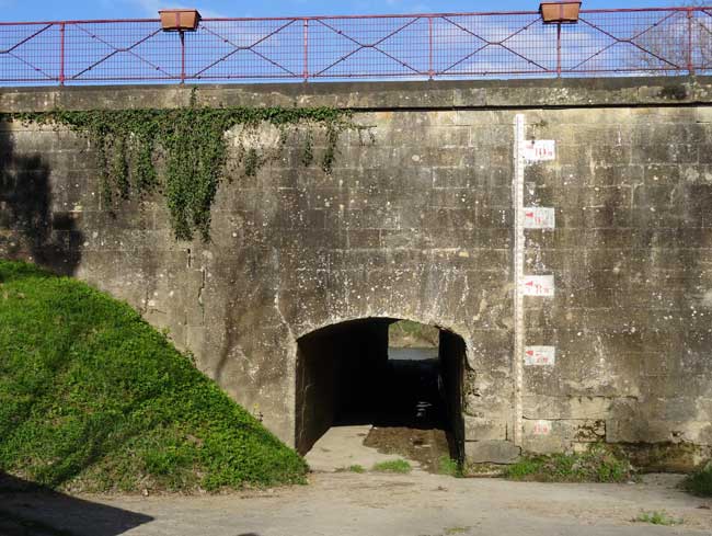 Echelle limnim&eacute;trique