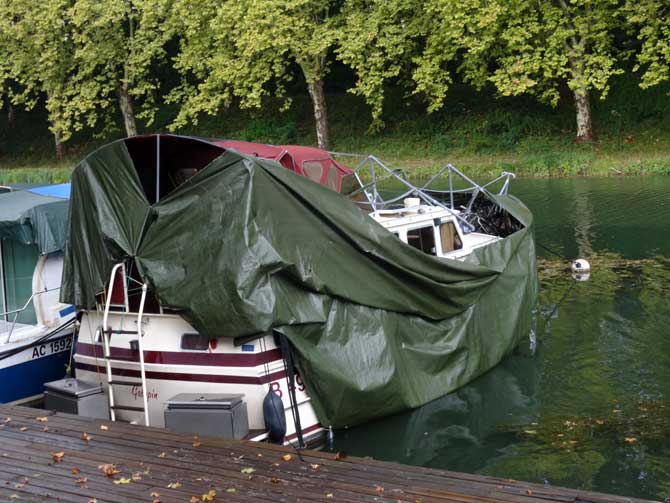 Bâche fatiguée