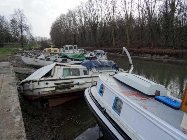 Le canal de Garonne en chomage