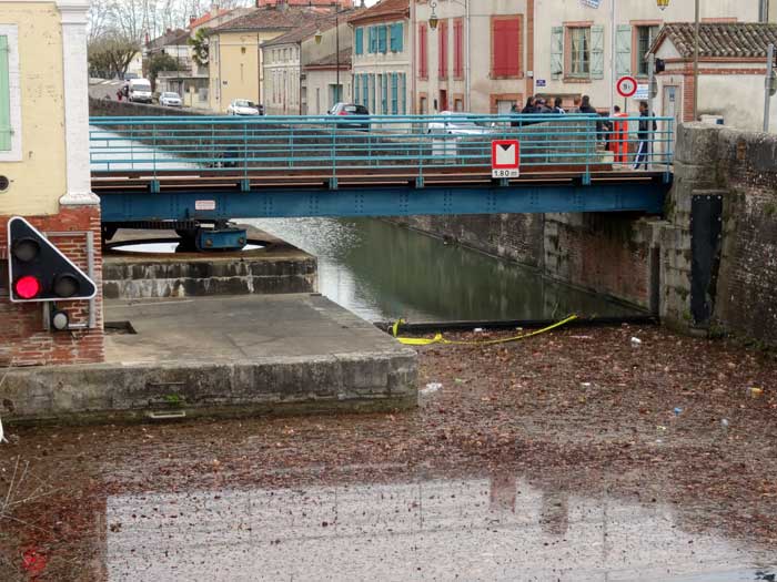 Batardeau au pont de Saint Jacques