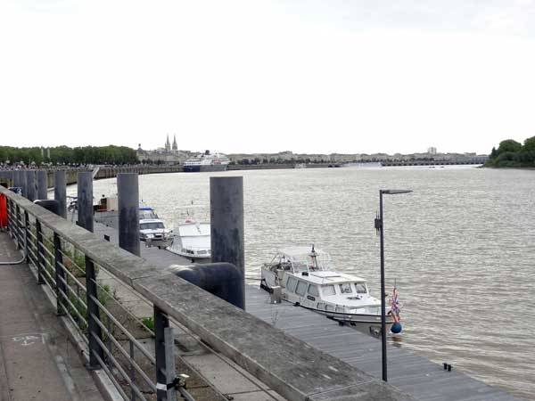 Ponton d'honneur Bordeaux