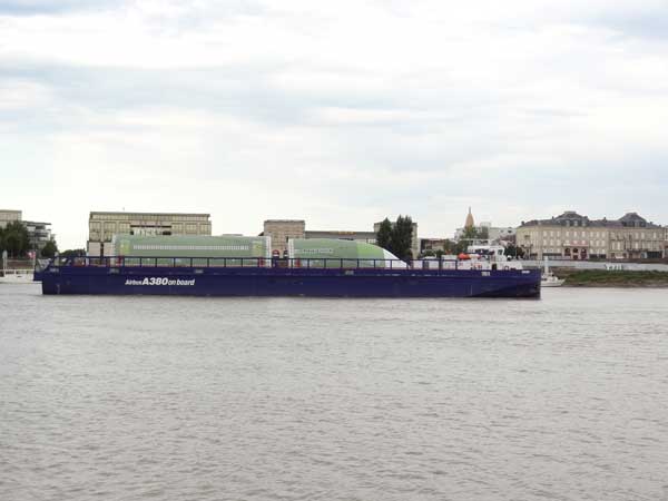 Barge Airbus