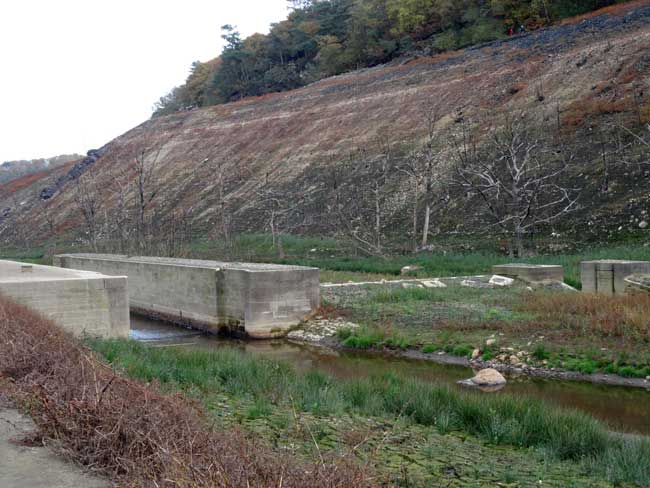 Lac deGuerlédan - Ecluese de Caurel