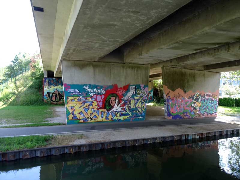 Entrée du canal de Bourgogne dans Dijon