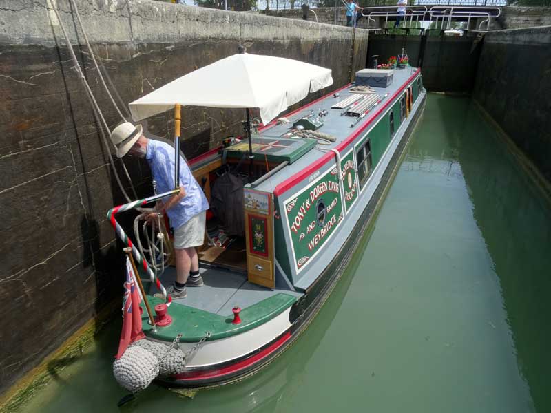 Narrowboat Canal de Bpurgogne