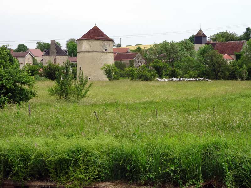 Pigeonnier Canal de Bourgogne