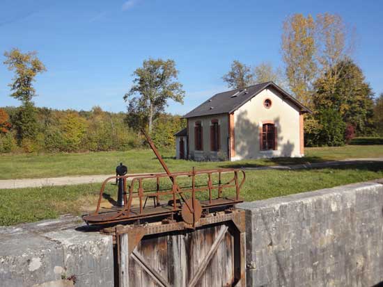 Ecluse de Combreux - canal d'Orléans