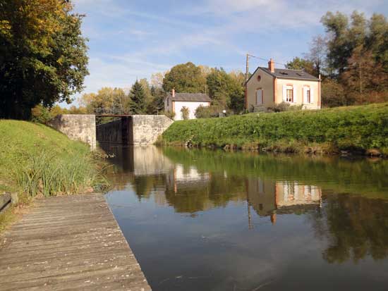 Pavillon de pompage et maison éclusière