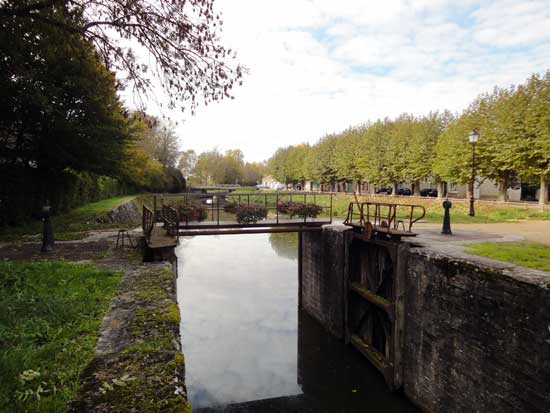 Ecluse de Vitry-aux-Loges