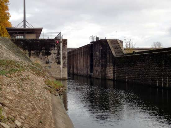 Ecluse N° 1 - Canal d'Orléans