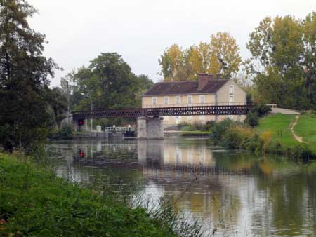 Ecluse de Buges
