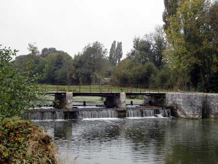 Pont sur La Bezonde