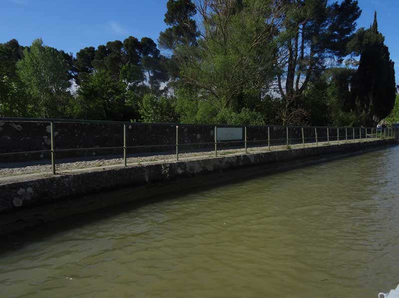 Pont-canal du Fresquel