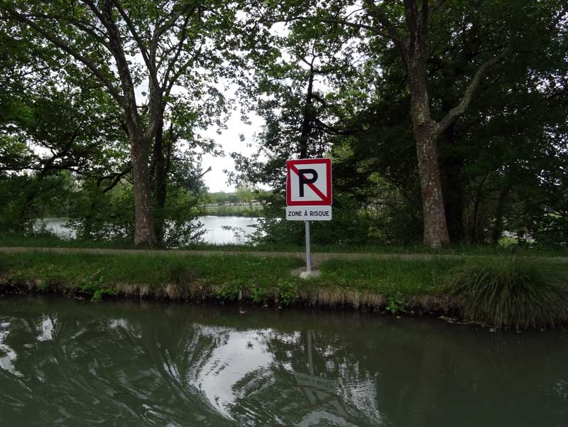 Panneau interdiction