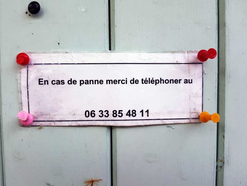 Téléphone amont des ecluses de Montech