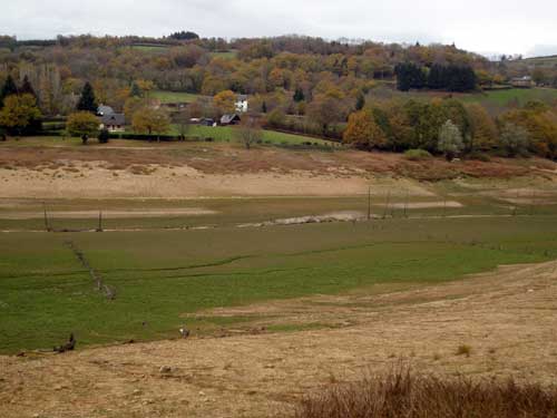 Lac de Pannecière