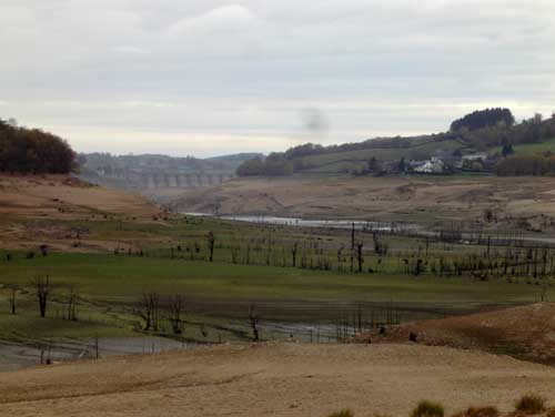 Lac de Pannecière