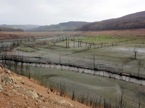 Lac de Pannecière