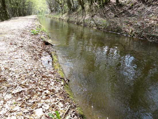 Rigole d'alimentation du canal du Nivernais (Rigole d'Yonne)