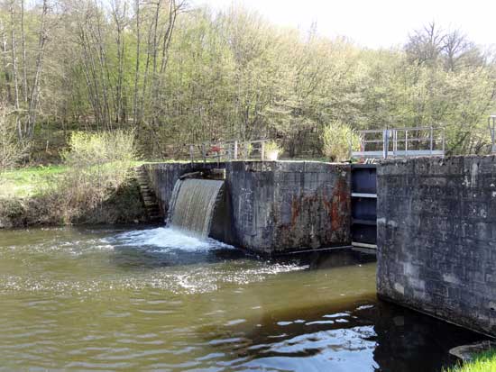 Canal du Nivernais écluse 3