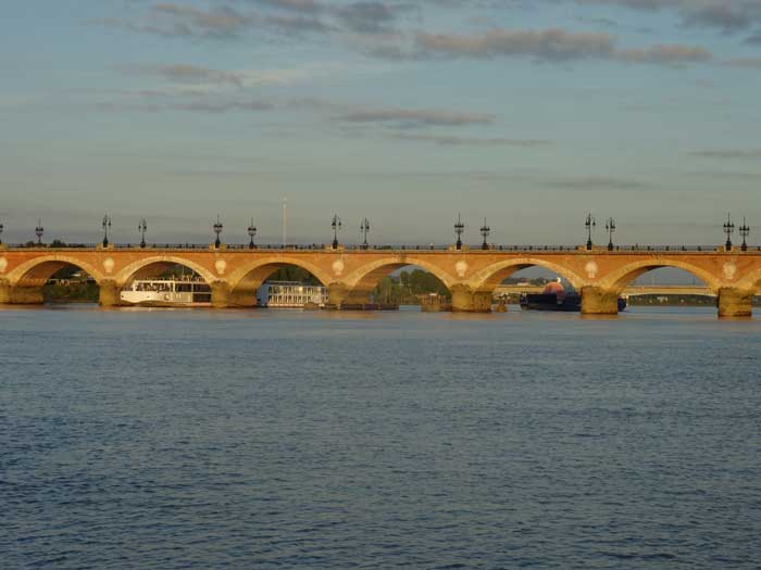 Pont de Pierre Bordeaux