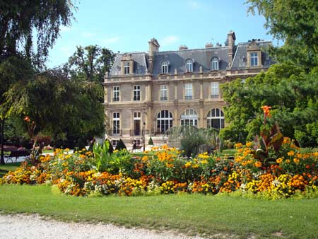 Chateau de Bagatelle