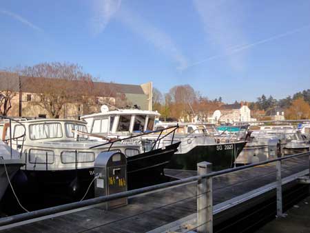 Quai Tchekoff Briare