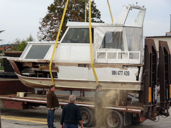 Bateau sur plateau