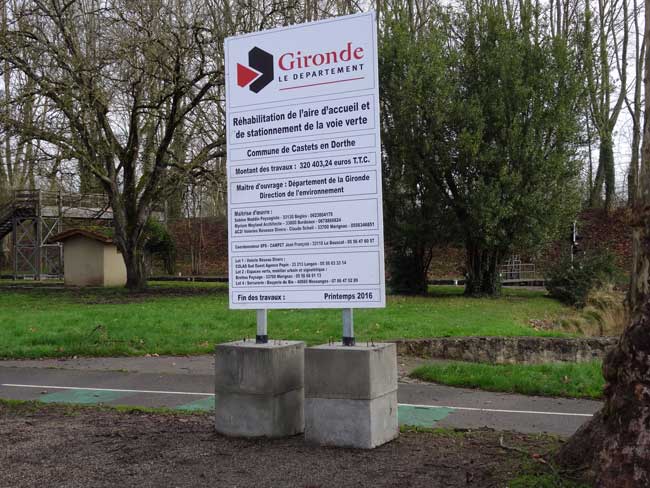 Aire d'acueil et de stationnement de la voie verte